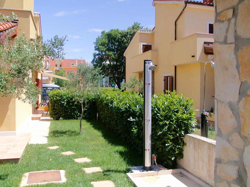 Oliva Holiday Apartment Banjole Bagian luar foto