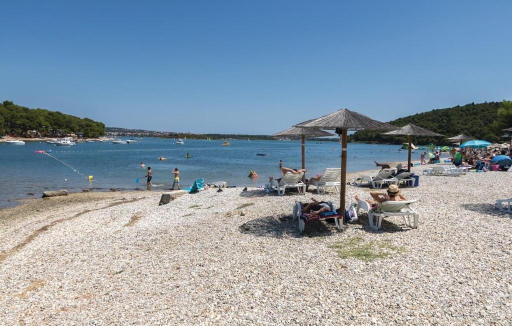 Oliva Holiday Apartment Banjole Bagian luar foto